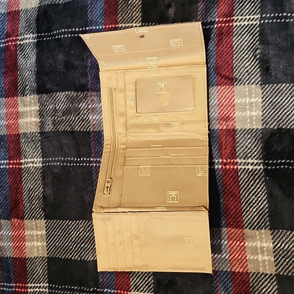 💥3/$15💥Liz Claiborne  black wallet - Picture 5 of 7